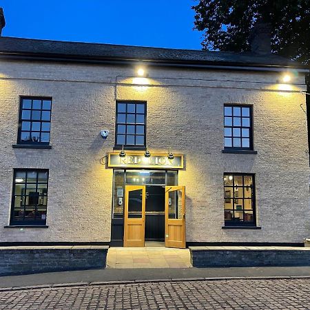 The Red Lion, Stretham Hotell Eksteriør bilde