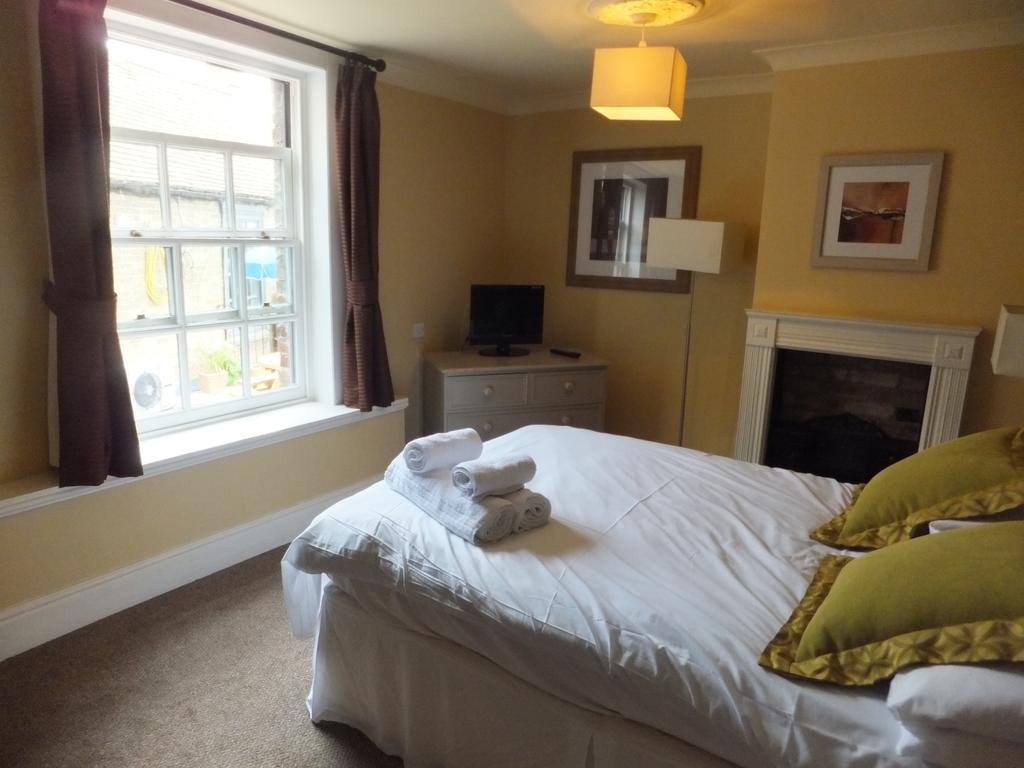 The Red Lion, Stretham Hotell Eksteriør bilde