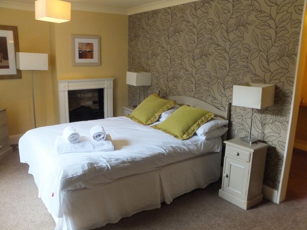 The Red Lion, Stretham Hotell Eksteriør bilde